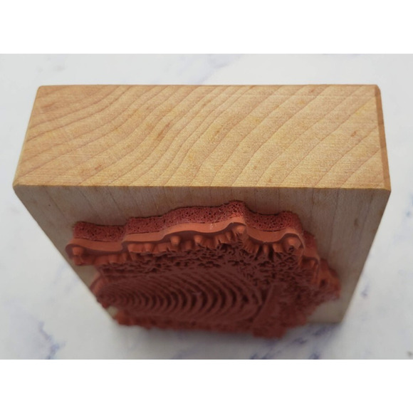 PSX Wood Mounted Rubber Stamp F-1730 Nature Bee Hive w/Flowers - Picture 5 of 7